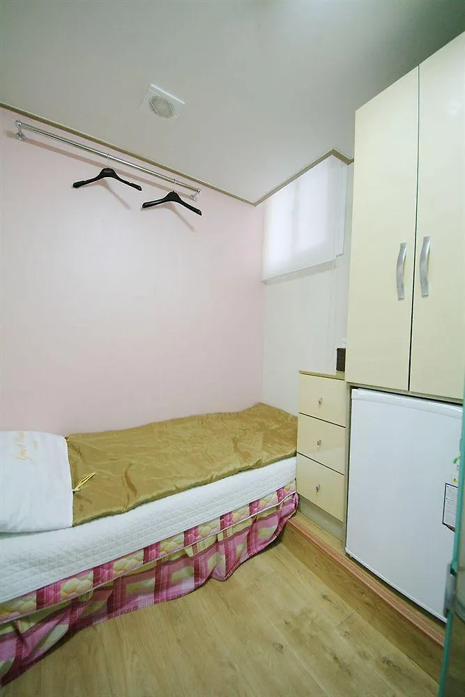 Myeongdong Stella House Διαμέρισμα Σεούλ 0*,
